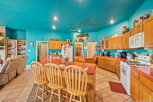 Dining room, Interior, Kitchen, Recessed Lighting