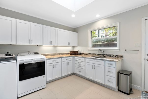 Interior, Recessed Lighting, Washer