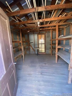 Empty room, Interior, Wooden Beams, Wood Texture Flooring