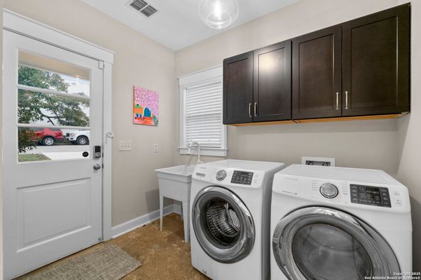 Interior, Washer