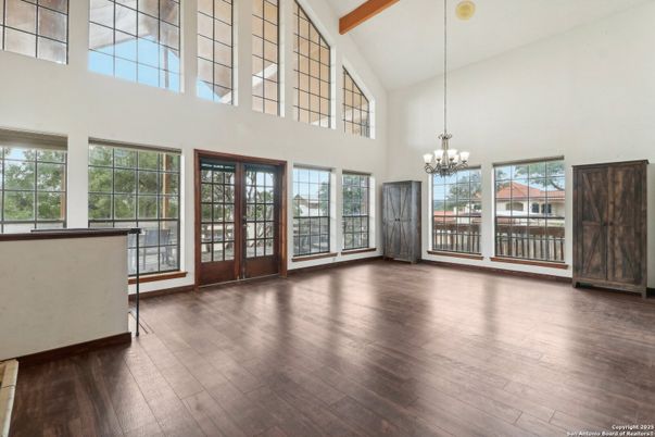 Chandelier, Empty room, Interior, Wooden Beams, Wood Texture Flooring