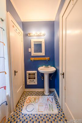 Bathroom, Interior