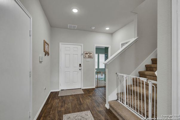 Interior, Recessed Lighting, Wood Texture Flooring