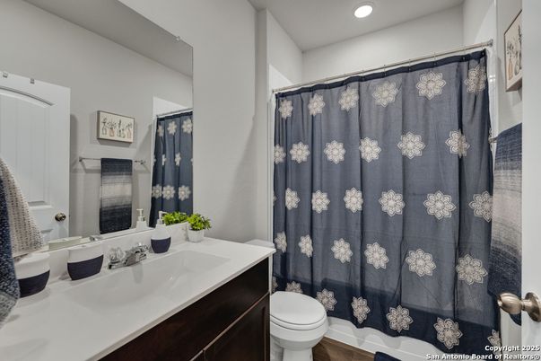 Bathroom, Interior, Recessed Lighting, Wood Texture Flooring