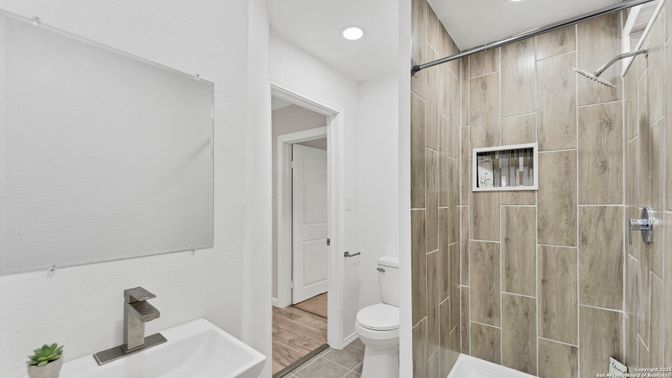 Bathroom, Interior, Recessed Lighting, Wood Texture Flooring