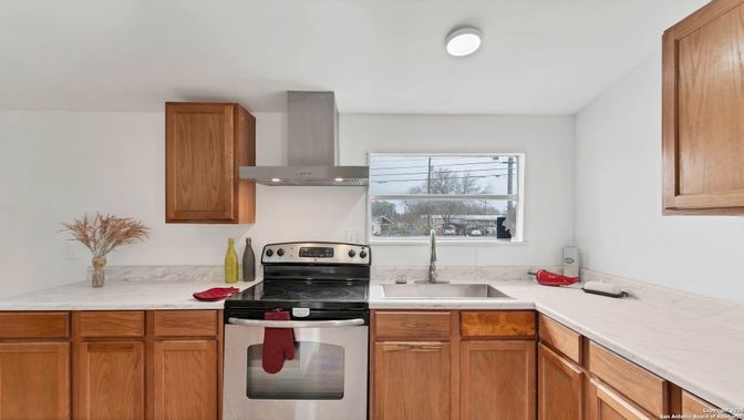 Interior, Kitchen, Stainless Steel Appliances