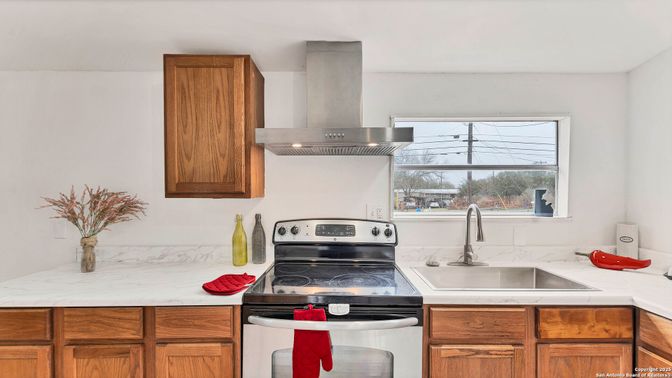 Interior, Kitchen, Stainless Steel Appliances