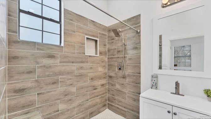 Bathroom, Glass Shower, Interior