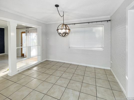 Empty room, Interior, Pendant Lights