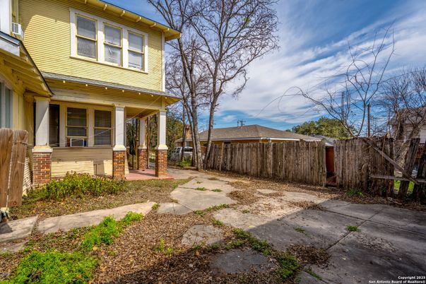 Backyard, Exterior