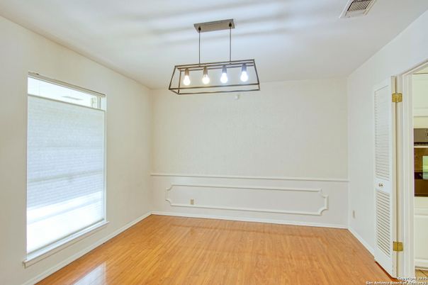 Empty room, Interior, Pendant Lights, Wood Texture Flooring