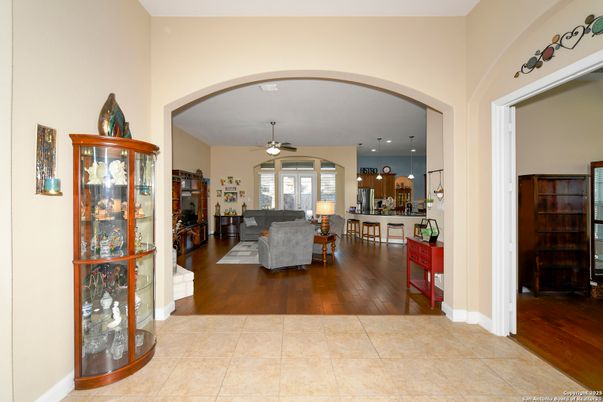 Interior, Kitchen, Living room, Recessed Lighting, Wood Texture Flooring