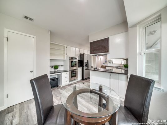 Dining room, Interior, Kitchen, Stainless Steel Appliances, Wood Texture Flooring