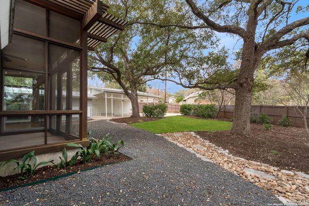 Backyard, Exterior