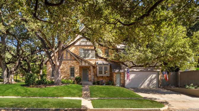 Attached, Exterior, Facade, Brick Facade, Tudor Revival