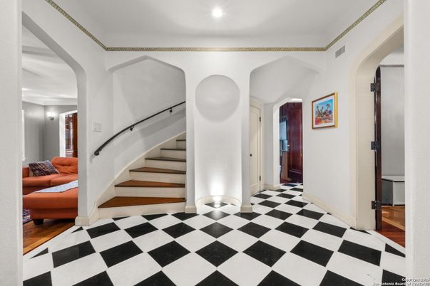Interior, Recessed Lighting