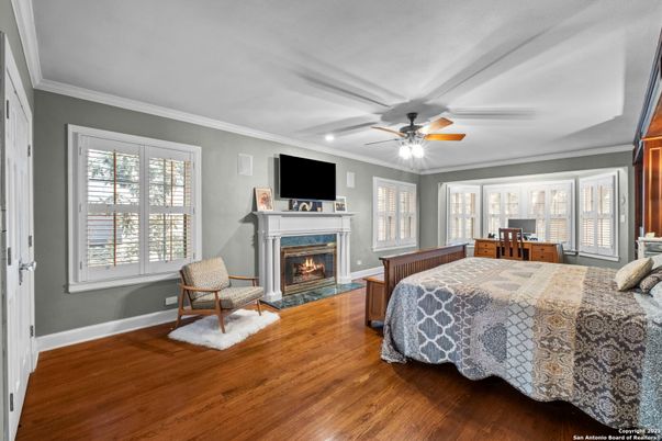 Bedroom, Fireplace, Interior, Wood Texture Flooring