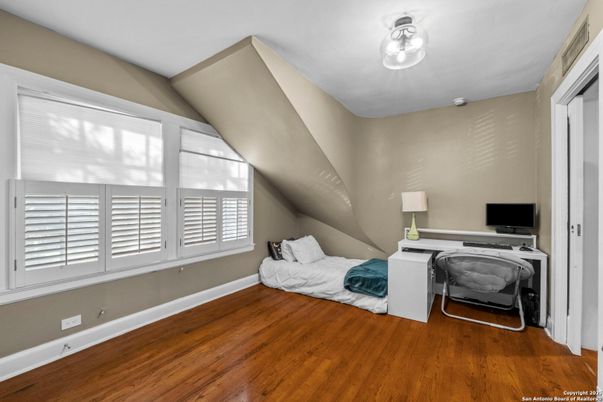 Bedroom, Home Office, Interior, Wood Texture Flooring
