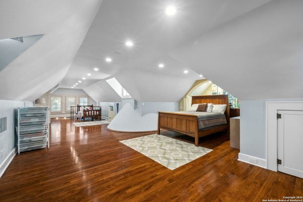 Bedroom, Interior, Recessed Lighting, Wood Texture Flooring