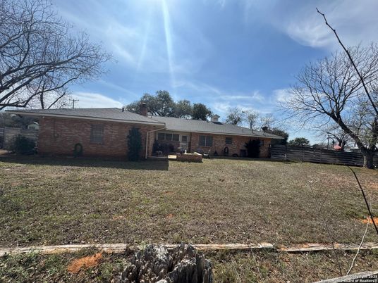 Exterior, Facade, Brick Facade, Ranch