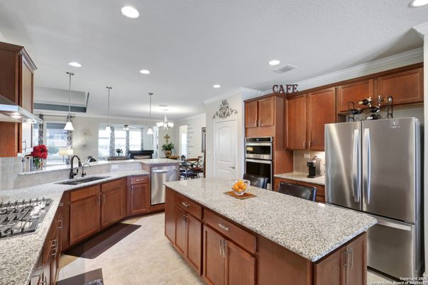 Dining room, Interior, Kitchen, Pendant Lights, Recessed Lighting, Stainless Steel Appliances