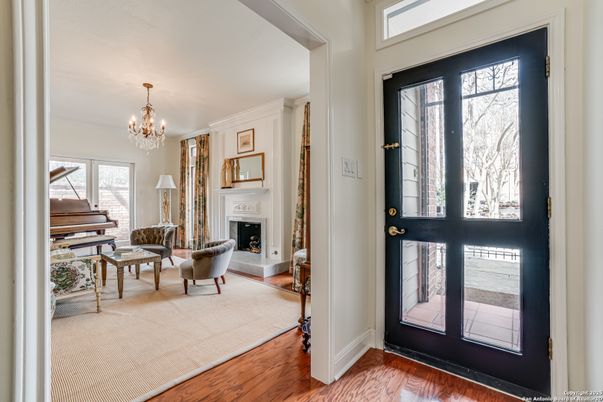 Chandelier, Fireplace, Interior, Piano, Wood Texture Flooring