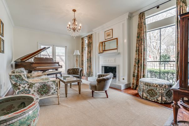 Chandelier, Fireplace, Interior, Living room, Piano, Wood Texture Flooring