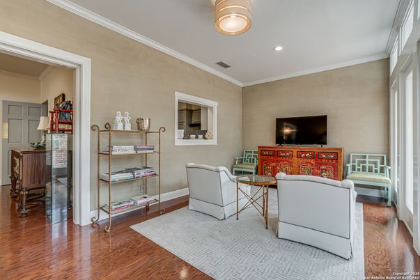 Interior, Recessed Lighting, Wood Texture Flooring