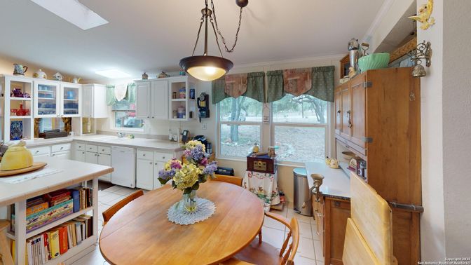 Dining room, Interior, Kitchen, Pendant Lights
