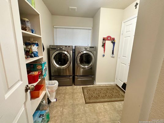 Interior, Washer