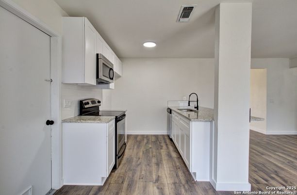Interior, Kitchen, Recessed Lighting, Wood Texture Flooring