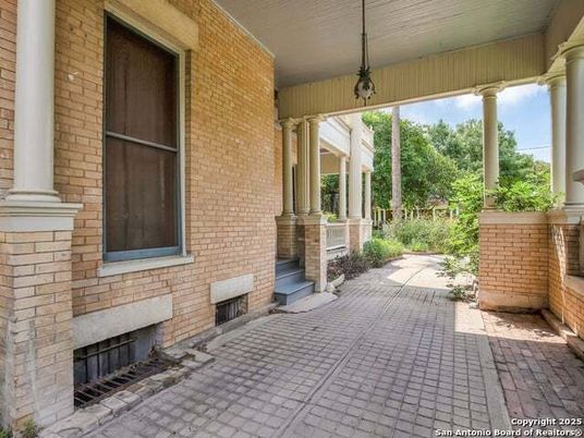 Exterior, Fireplace