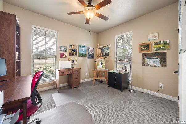 Home Office, Interior