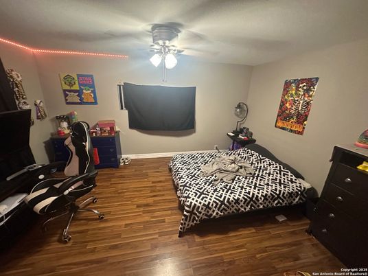 Bedroom, Home Office, Interior, Wood Texture Flooring