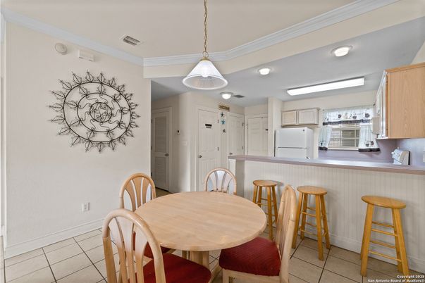Dining room, Interior, Kitchen, Pendant Lights