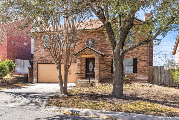Attached, Exterior, Facade, Brick Facade, Tudor Revival