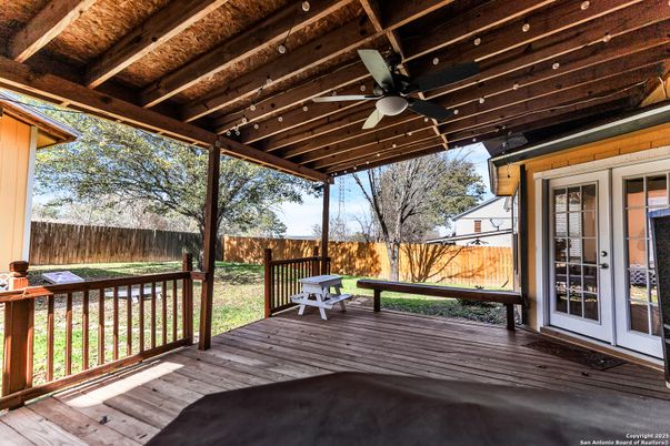 Exterior, Wooden Beams