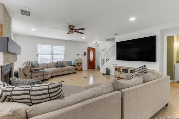Fireplace, Interior, Living room, Recessed Lighting