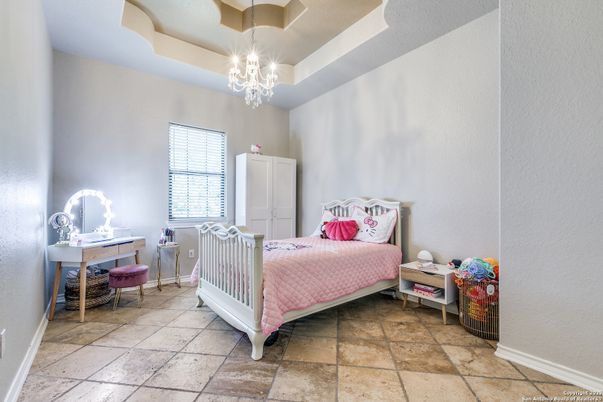 Bedroom, Chandelier, Interior, Pendant Lights