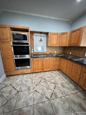 Interior, Kitchen, Pendant Lights, Stainless Steel Appliances