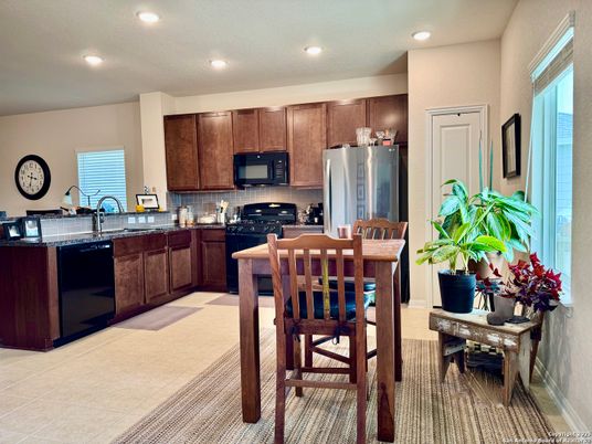 Dining room, Interior, Kitchen, Recessed Lighting