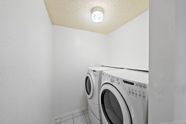 Interior, Washer