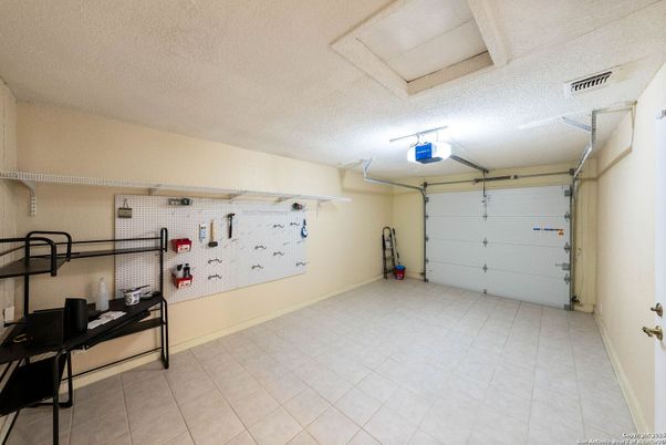 Garage, Interior