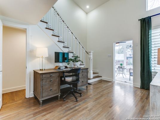 Home Office, Interior, Recessed Lighting, Wood Texture Flooring