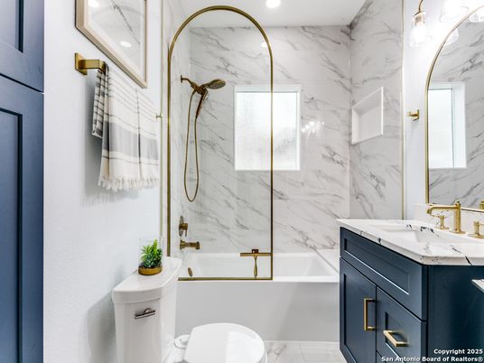 Bathroom, Interior, Marble, Marble Walls, Recessed Lighting