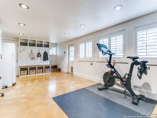 Fitness Equipment, Interior, Recessed Lighting