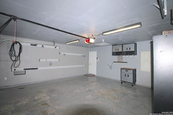 Garage, Interior
