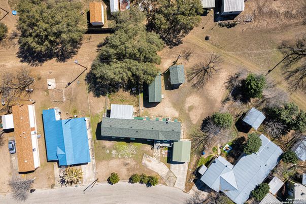 Exterior, Drone