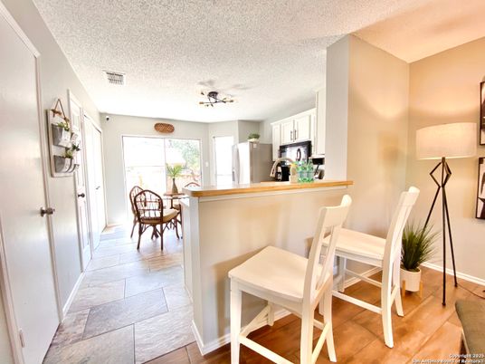Dining room, Interior, Kitchen, Stainless Steel Appliances, Wood Texture Flooring