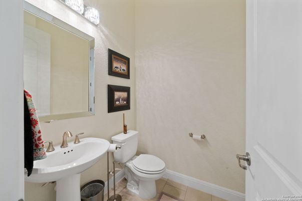 Bathroom, Interior